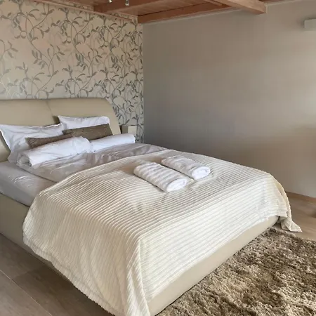 Dula Downtown Apartment