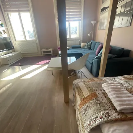 Apartment Dula Downtown *